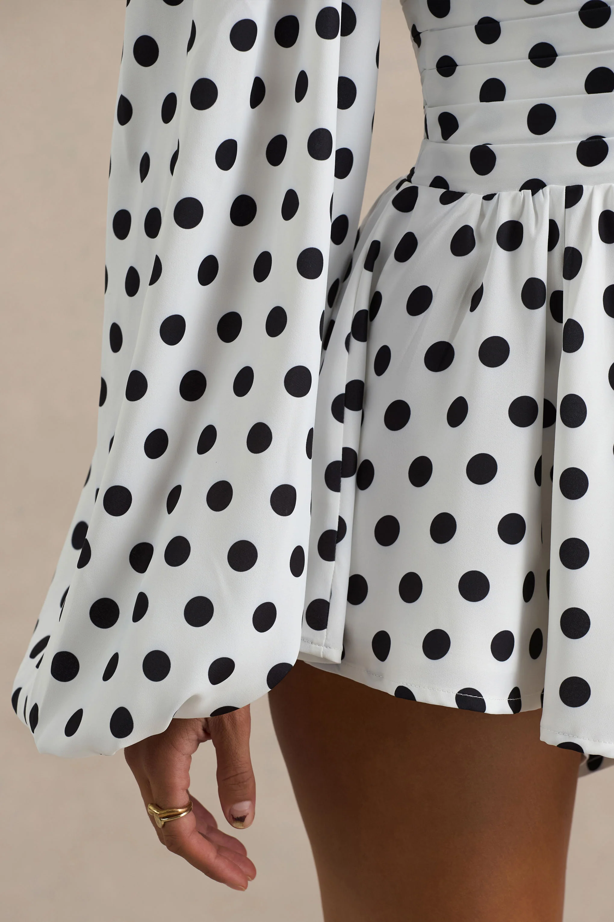 Laurel | White Polka Dot V-Neck Balloon Sleeve Romper - Image 6